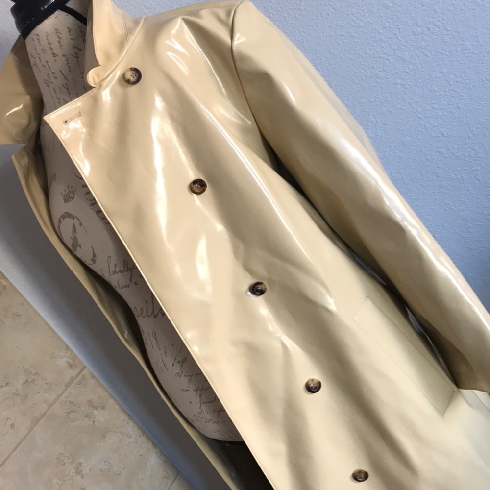 SOLD-New Camel Coat - Picture 6 of 8